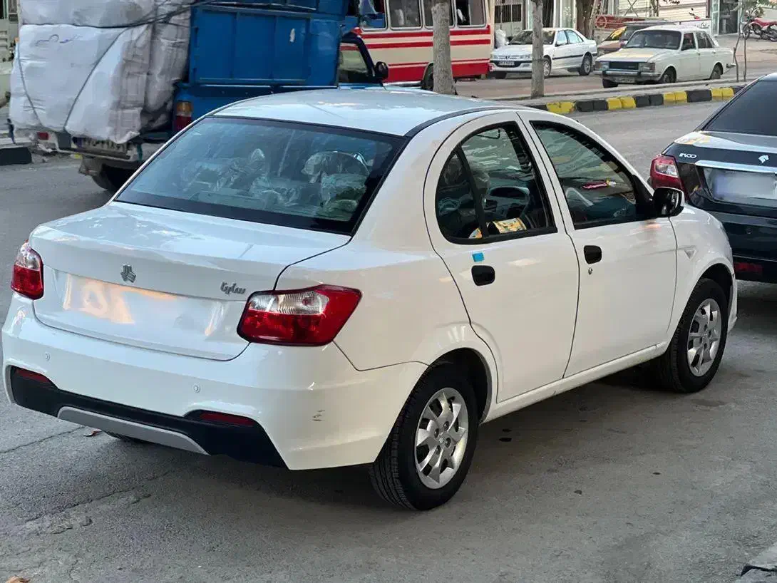 ساینا خشک|خودرو سواری و وانت|مریوان, |دیوار