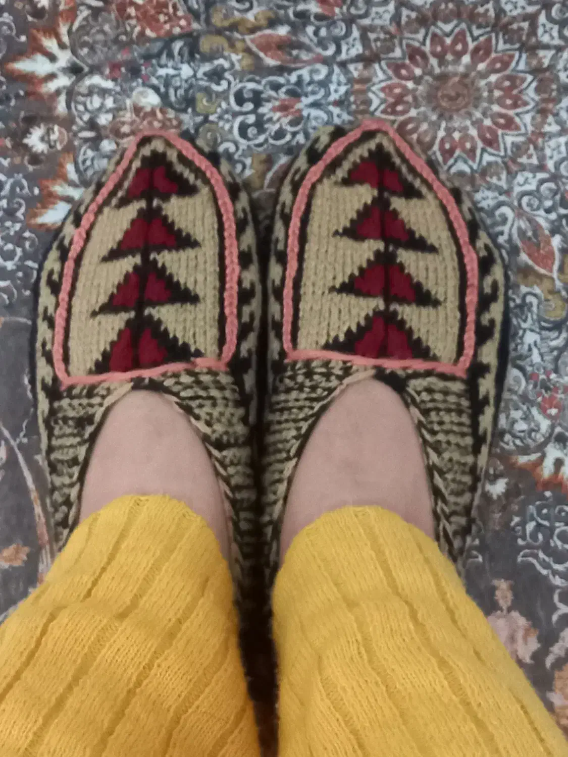 پاپوش دستبافت|لباس|اراک, |دیوار