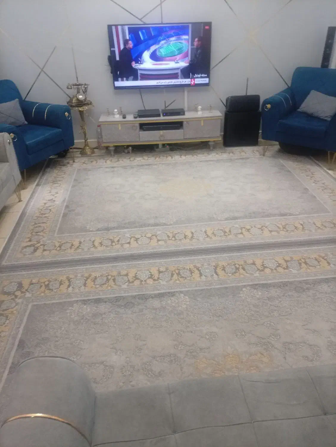 دو تخته فرش ۶ متری زمرد مشهد|فرش|رباط‌کریم, رباط‌کریم|دیوار