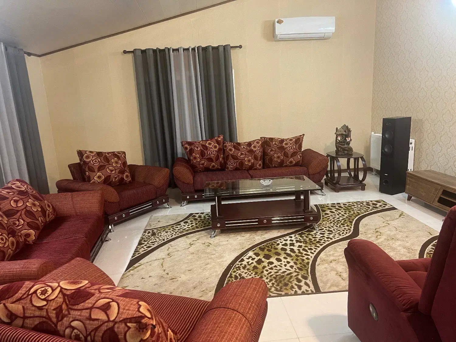 اجاره ویلا روزانه|اجارهٔ کوتاه‌مدت ویلا و باغ|هشتگرد, کوشک زر|دیوار