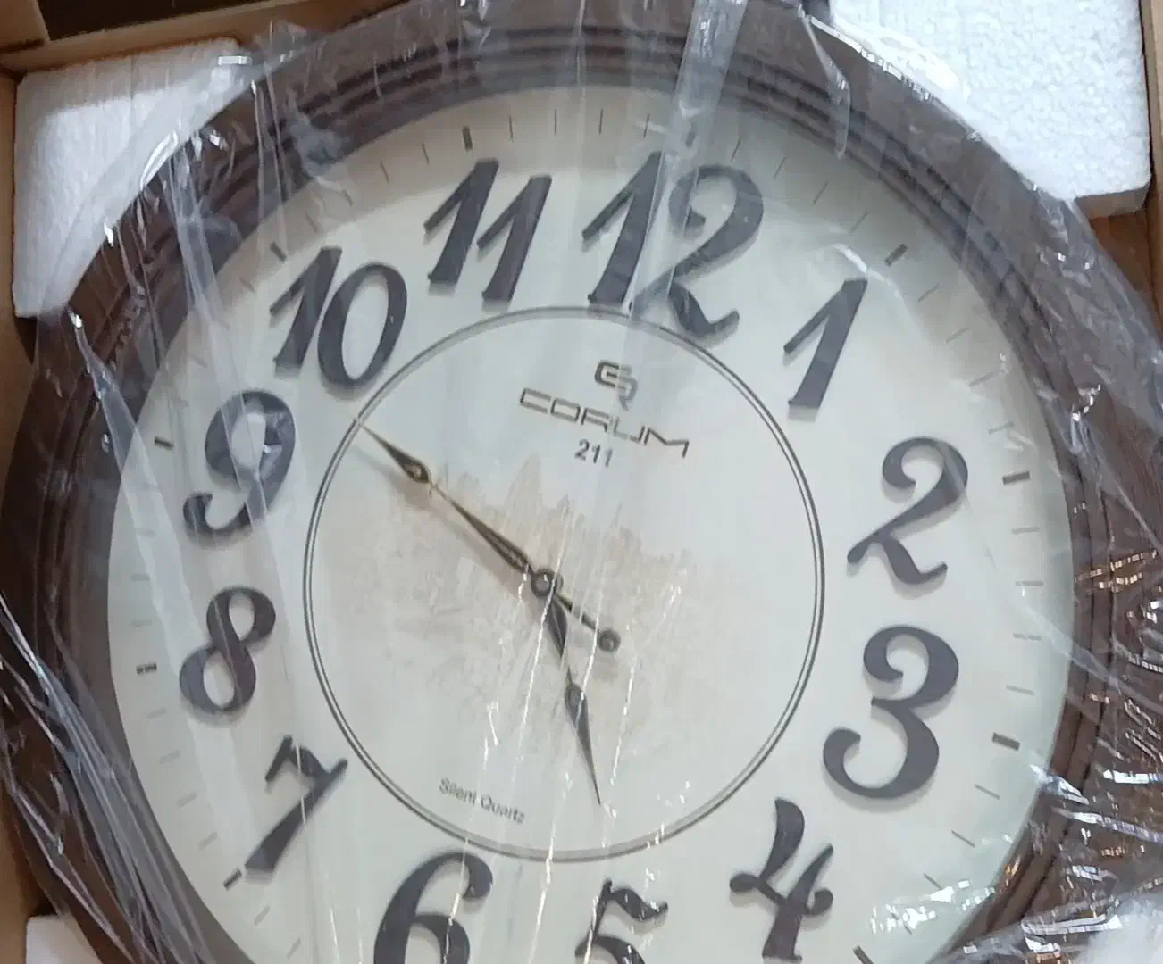 ساعت دیواری|ساعت دیواری و تزئینی|ری, جوانمرد قصاب|دیوار