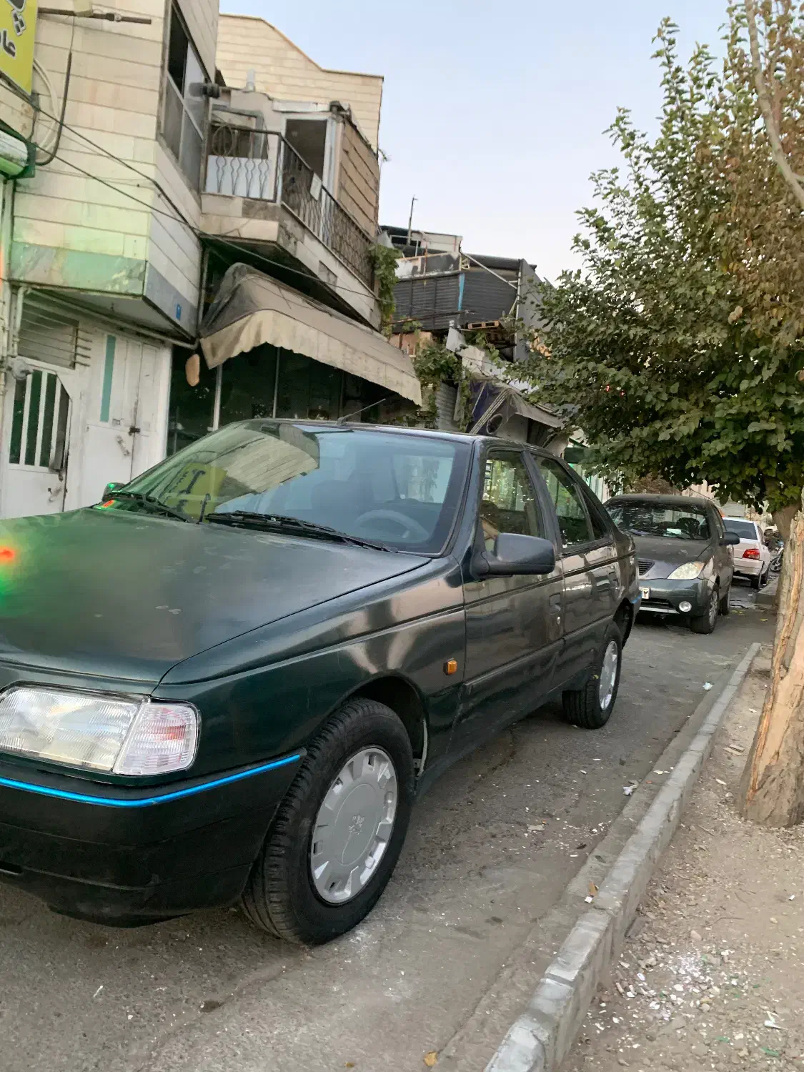 پژو 405 مدل ۸۰|خودرو سواری و وانت|تهران, شهرک استقلال|دیوار