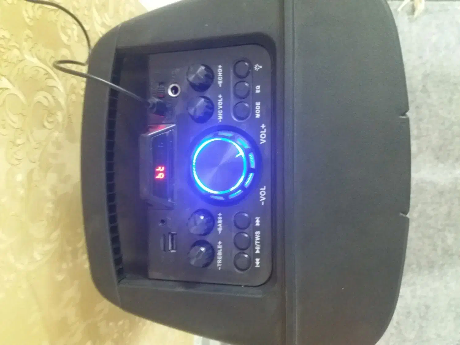 فروش فوری یک عدد اسپیکر درحد نو استفاده نشده|سیستم صوتی خانگی|کرج, حسین‌آباد|دیوار