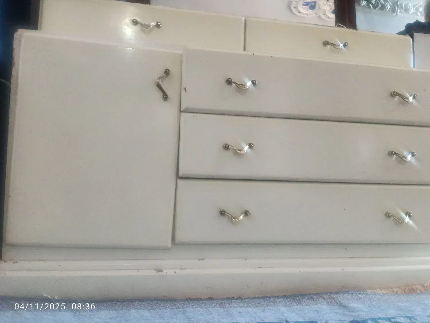 دراور|جاکفشی، کمد، دراور|دهدشت, |دیوار