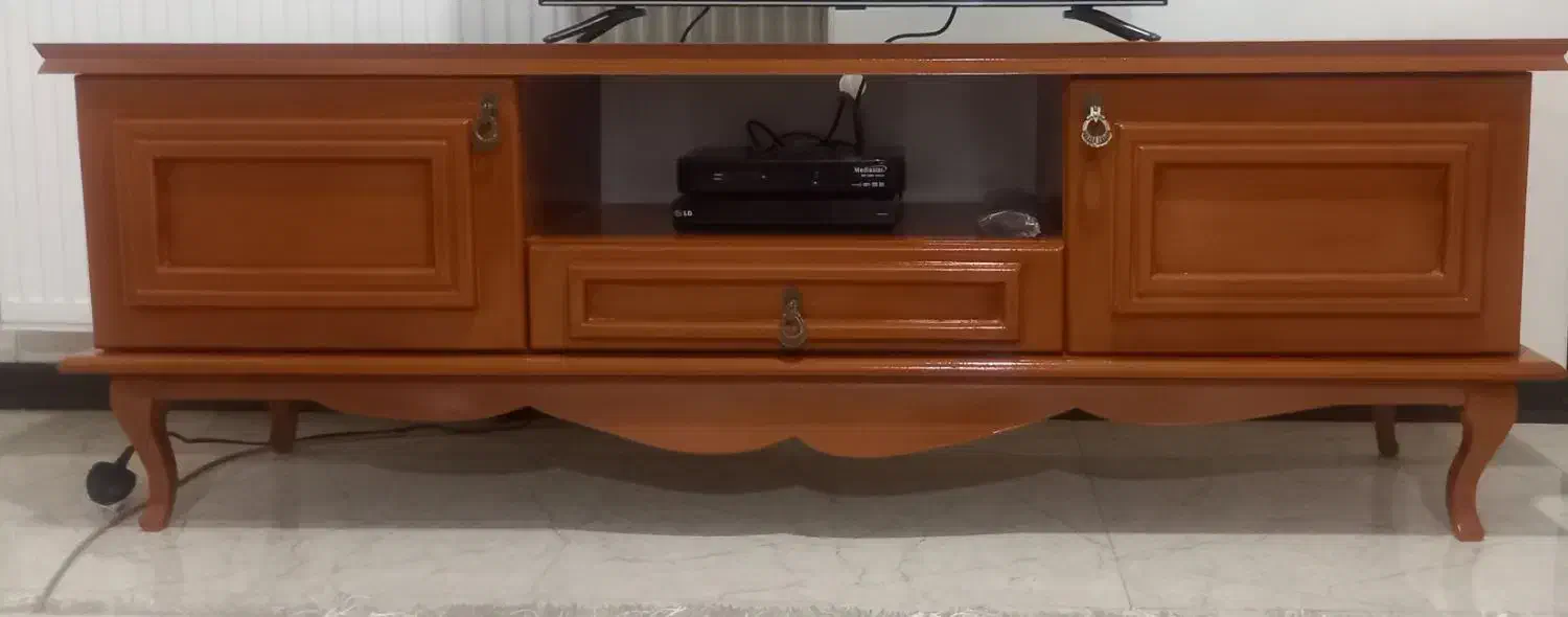 آینه کنسول و میز تی وی مدل کلاسیک|بوفه، ویترین، کنسول|اراک, |دیوار