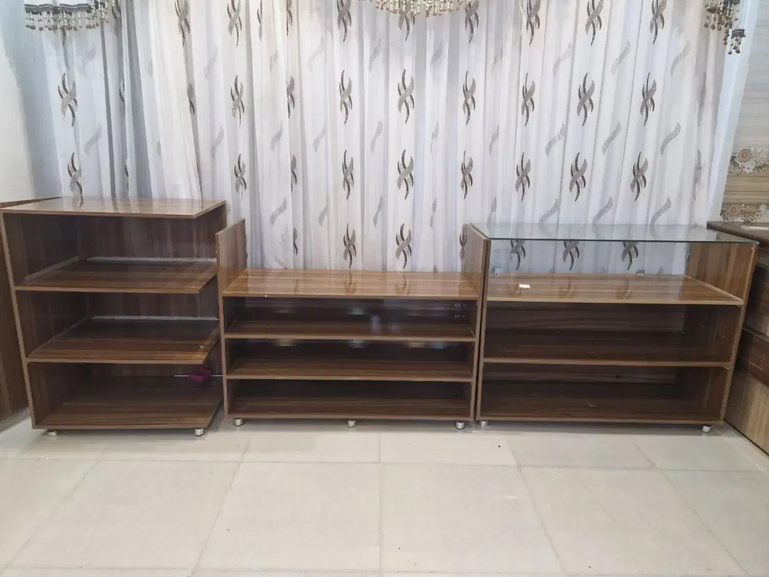 میز مغازه|جاکفشی، کمد، دراور|پیر بکران, |دیوار