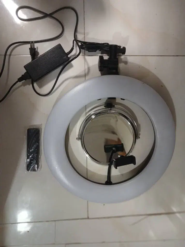 رینگ لایت مدل۴۸۰ قدرت۱۰۰ وات واقعی|دوربین عکاسی و فیلمبرداری|قرچک, مهدیه|دیوار