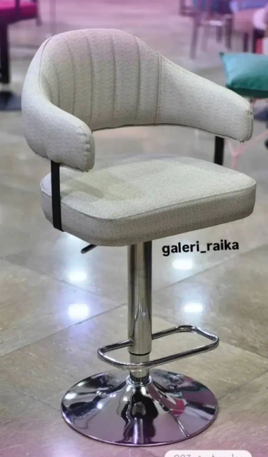 صندلی اپن طلایی مشکی با پایه فلزی و تنظیم ارتفاع|صندلی و نیمکت|کرمان, |دیوار