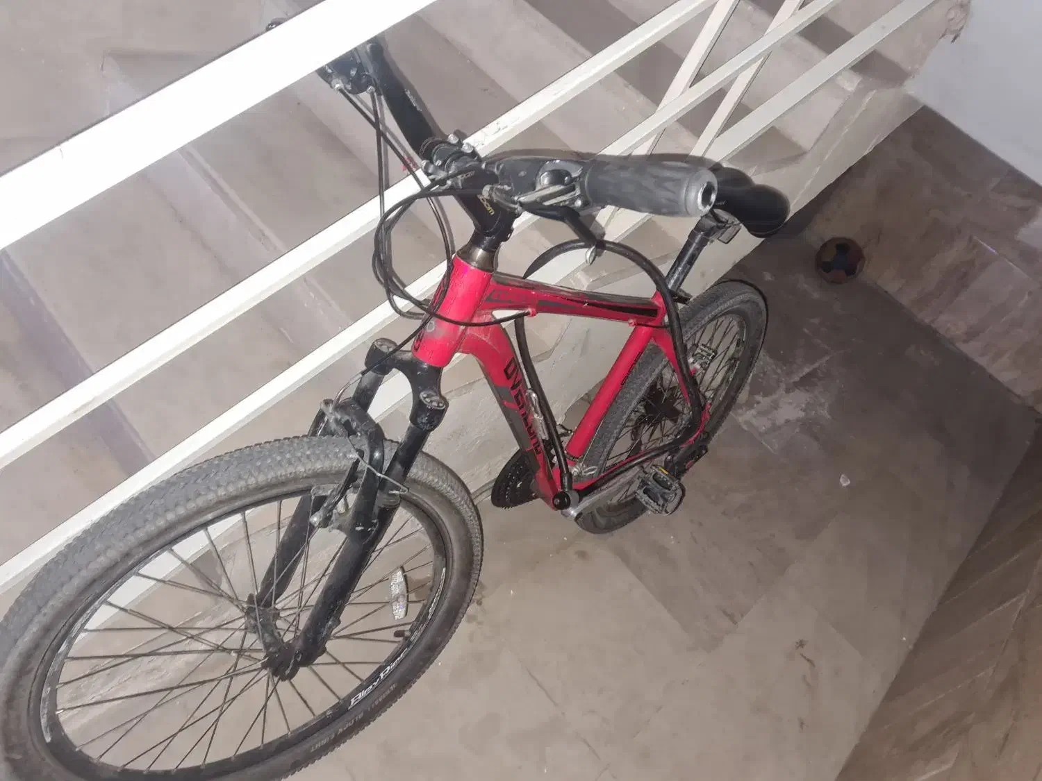 دوچرخه|دوچرخه، اسکیت، اسکوتر|پرند, فاز ۴|دیوار