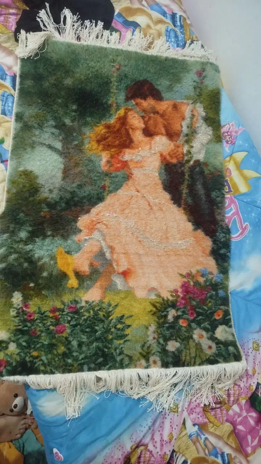 تابلو فرش دستباف پرداخت نشده|تابلو فرش|مرزن‌آباد, |دیوار