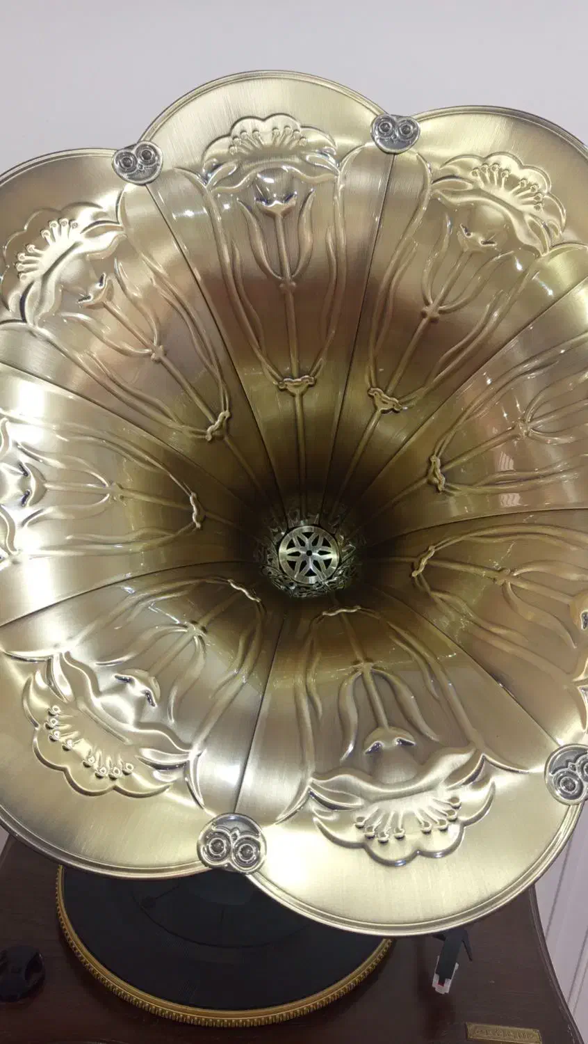 گرامافون رومیزی وایستاده|سیستم صوتی خانگی|یزد, |دیوار