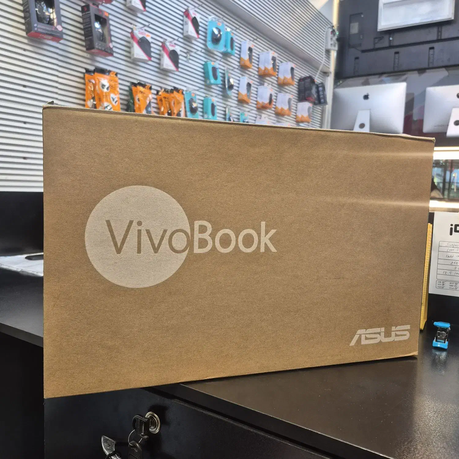 لپتاپ مهندسی ASUS x542 core i7 گرافیک 4 با جعبه|رایانه همراه|تهران, میرداماد|دیوار