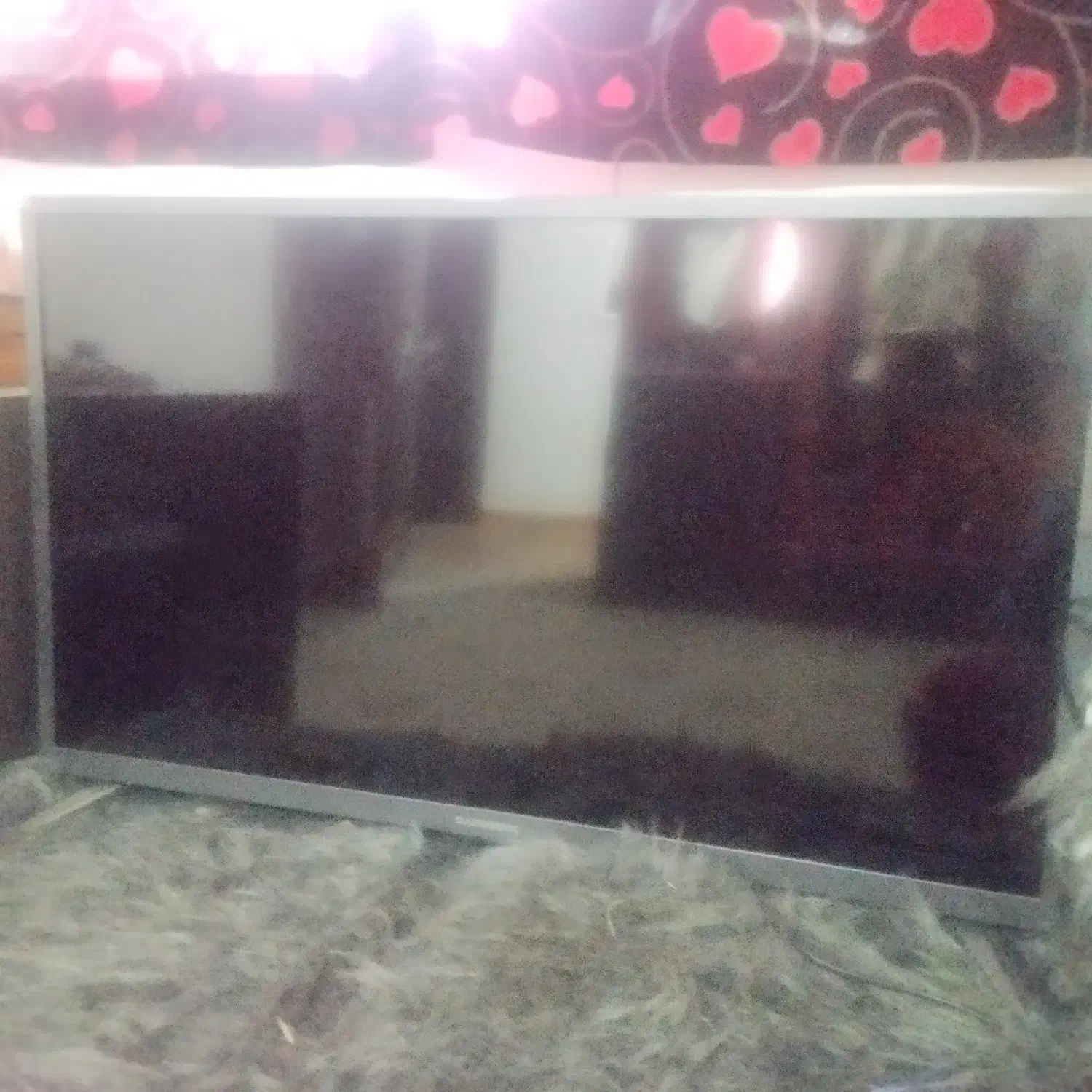 تلویزیون ۳۲اینچ نو به قیمت ۹میلیون بفروش میرسه|تلویزیون و پروژکتور|جم, |دیوار