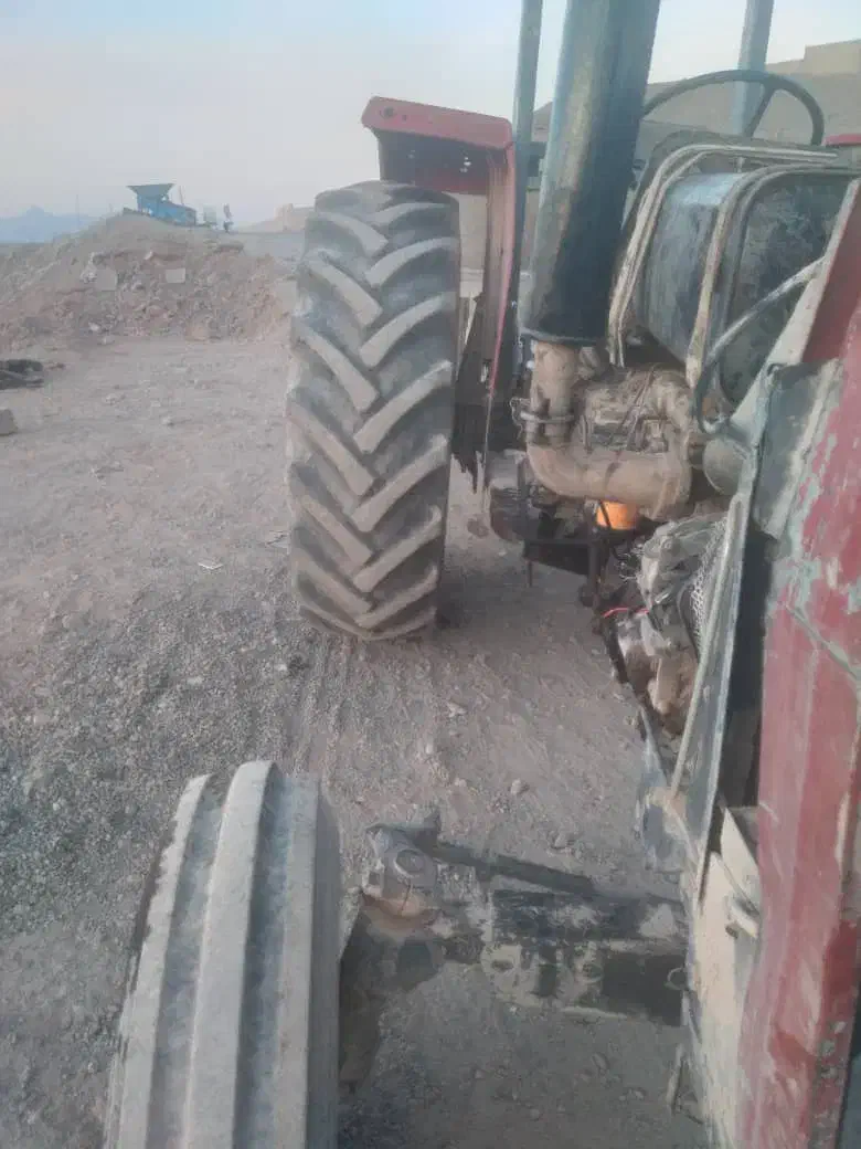 تراکتور ۸۱|خودرو سنگین|لردگان, |دیوار