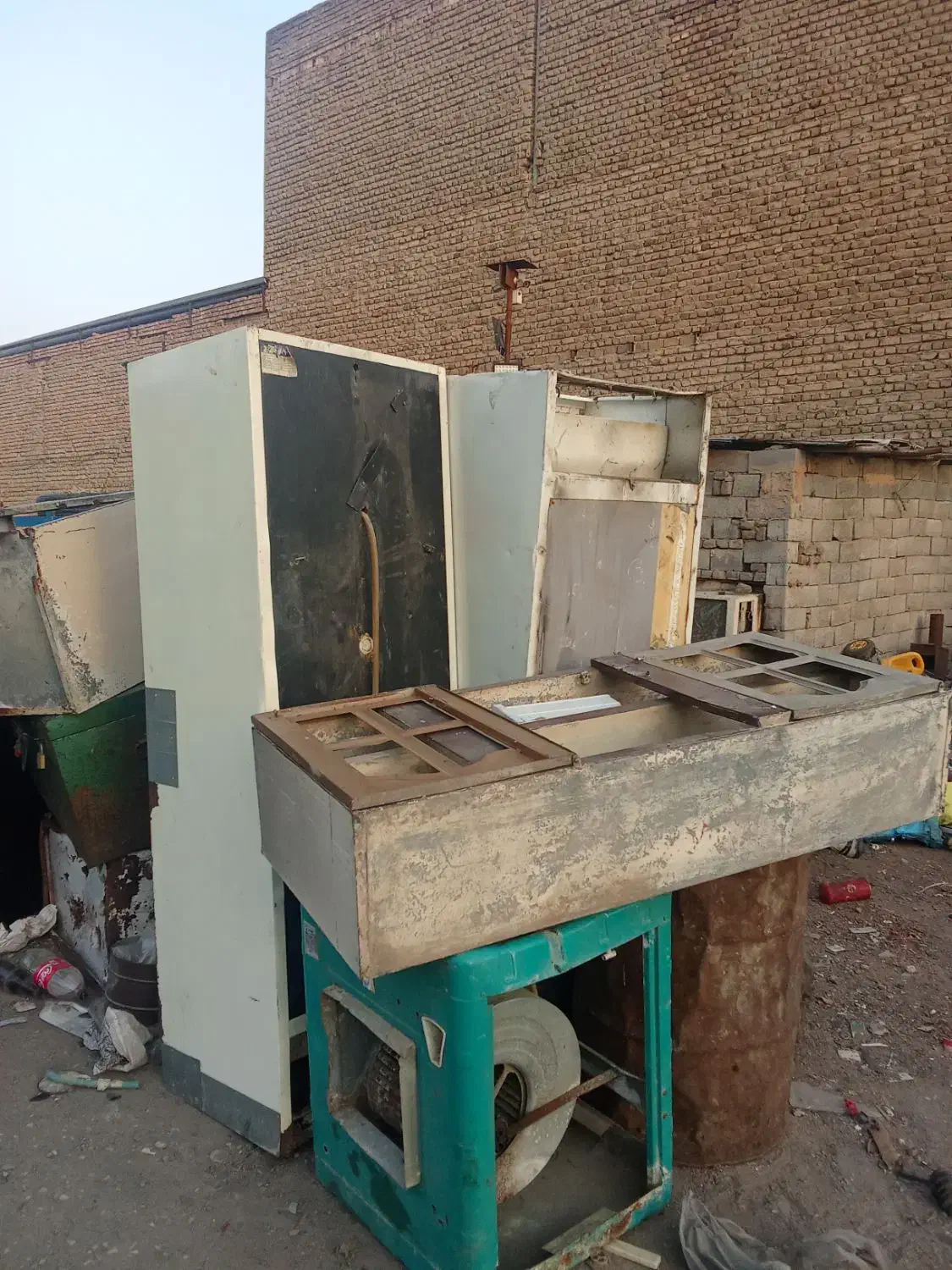 خرید‌ضایعات‌اهن‌کارتن‌.کتاب.لوازم‌منزل‌.اداریمغازه|خدمات پیشه و مهارت|آزادشهر, |دیوار