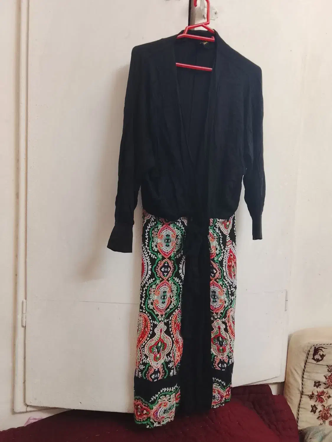 مانتو|لباس|شیراز, شیشه‌گری|دیوار