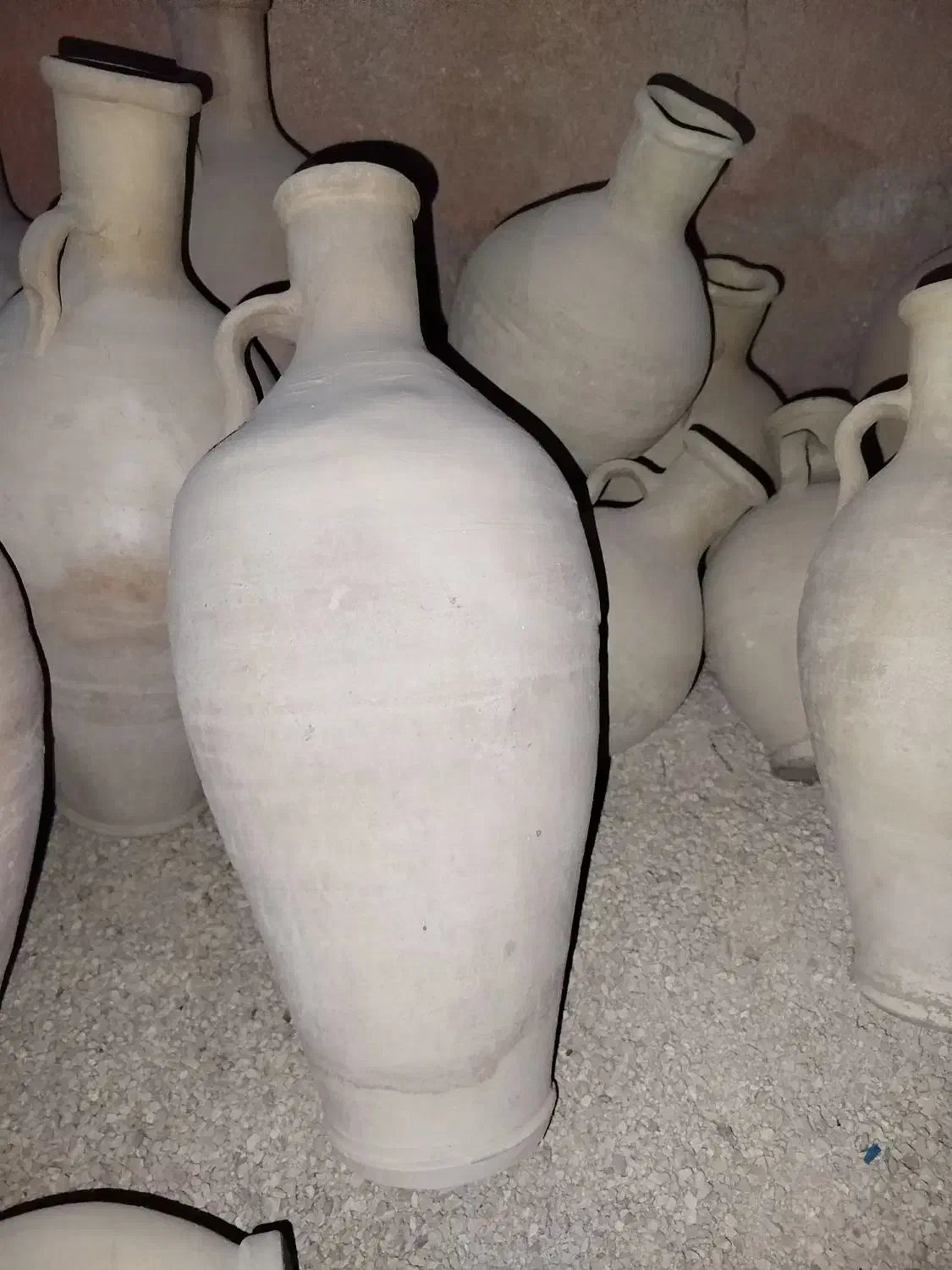 کوزه سفالی|گل و گیاه طبیعی|لار, |دیوار