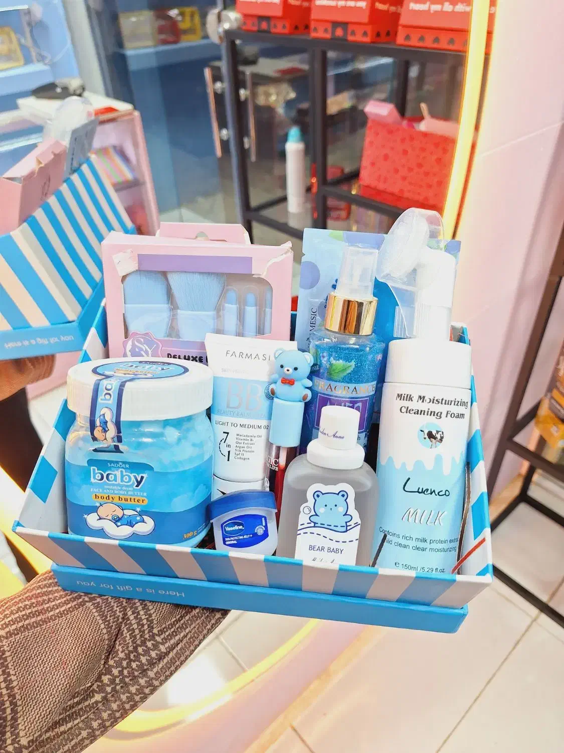 باکس ولنتاین|آرایشی، بهداشتی، درمانی|مشهد, طبرسی شمالی|دیوار