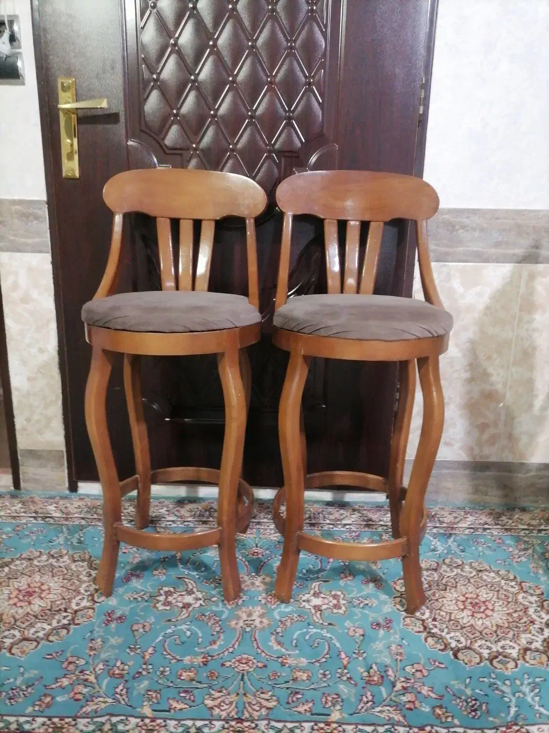 صندلی جلو اپنی|صندلی و نیمکت|قم, کلهری|دیوار