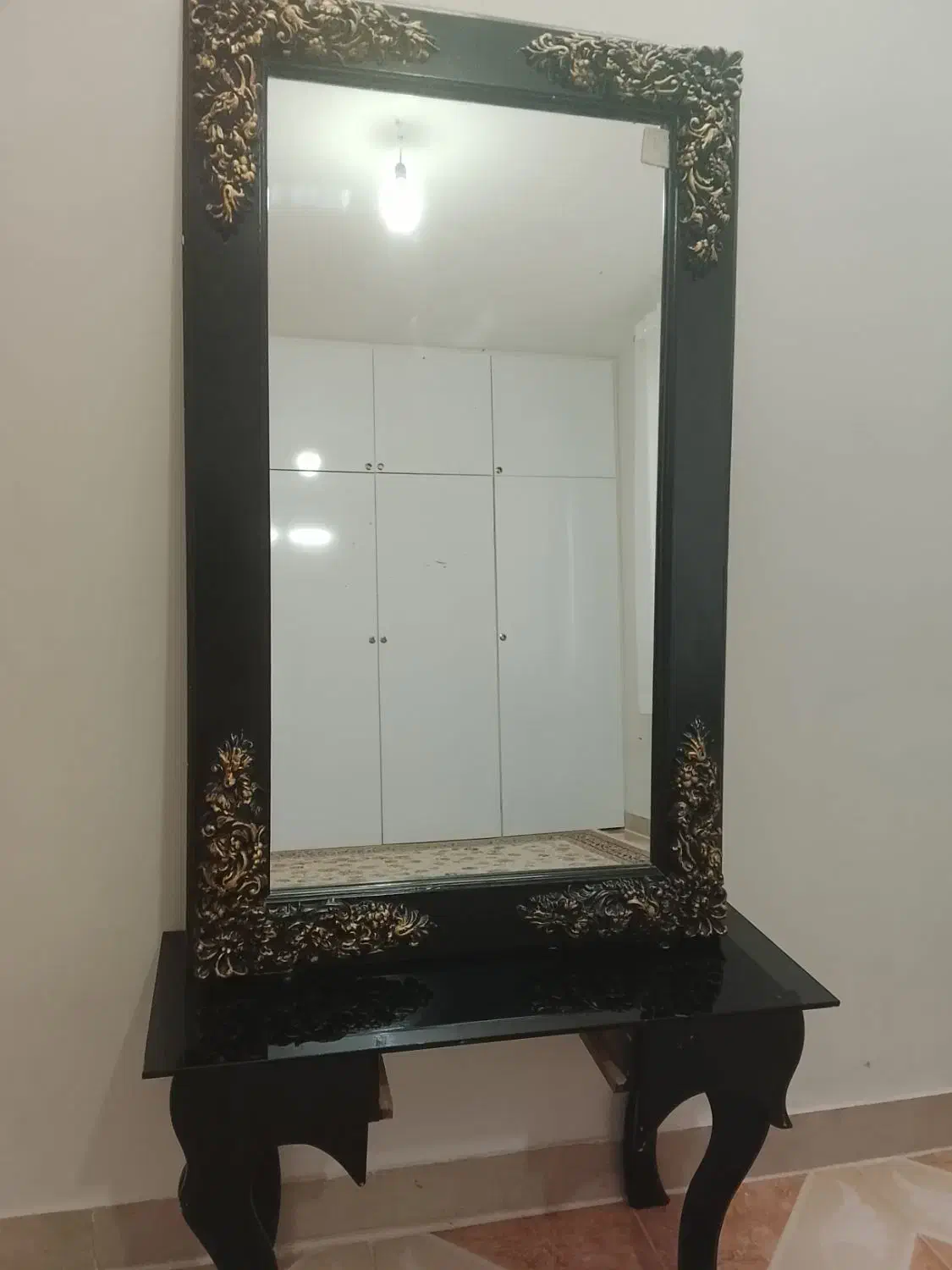 اینه|آینه|اراک, |دیوار