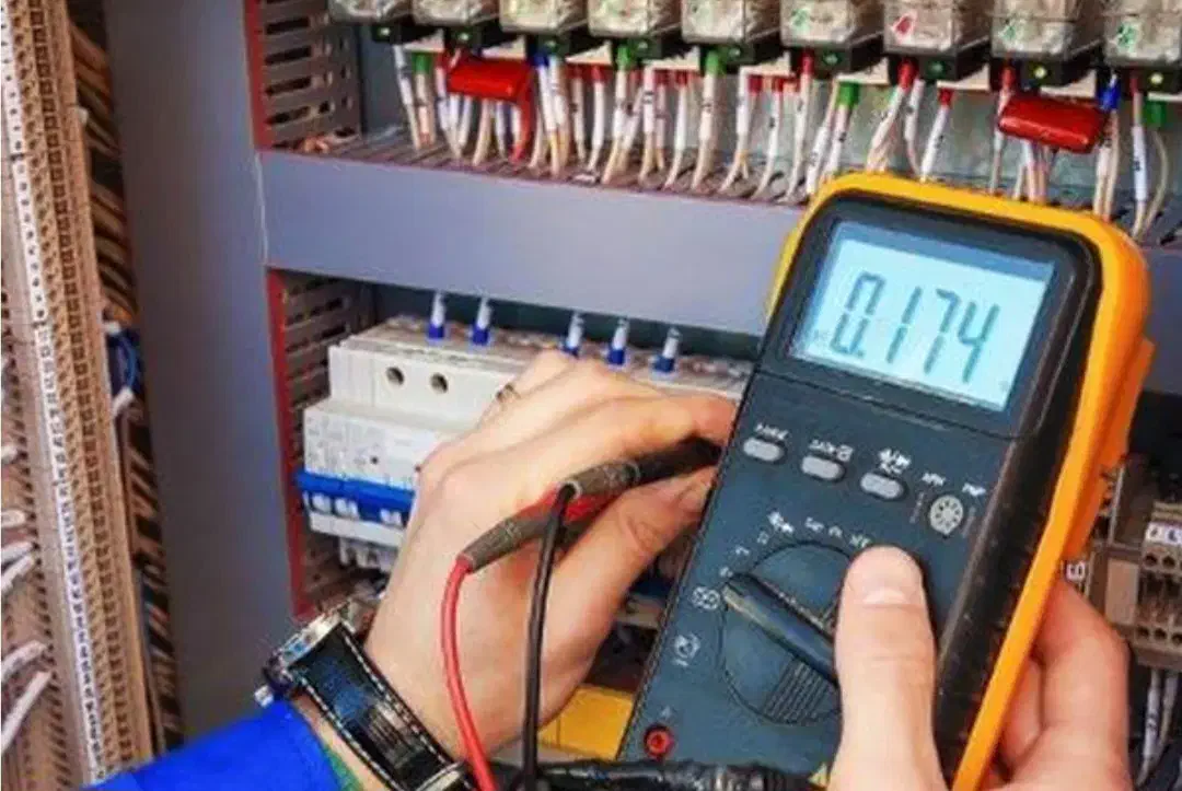 برقکار و برنامه نویس PLC ** شبانه روزی **|خدمات پیشه و مهارت|تهران, فردوس|دیوار