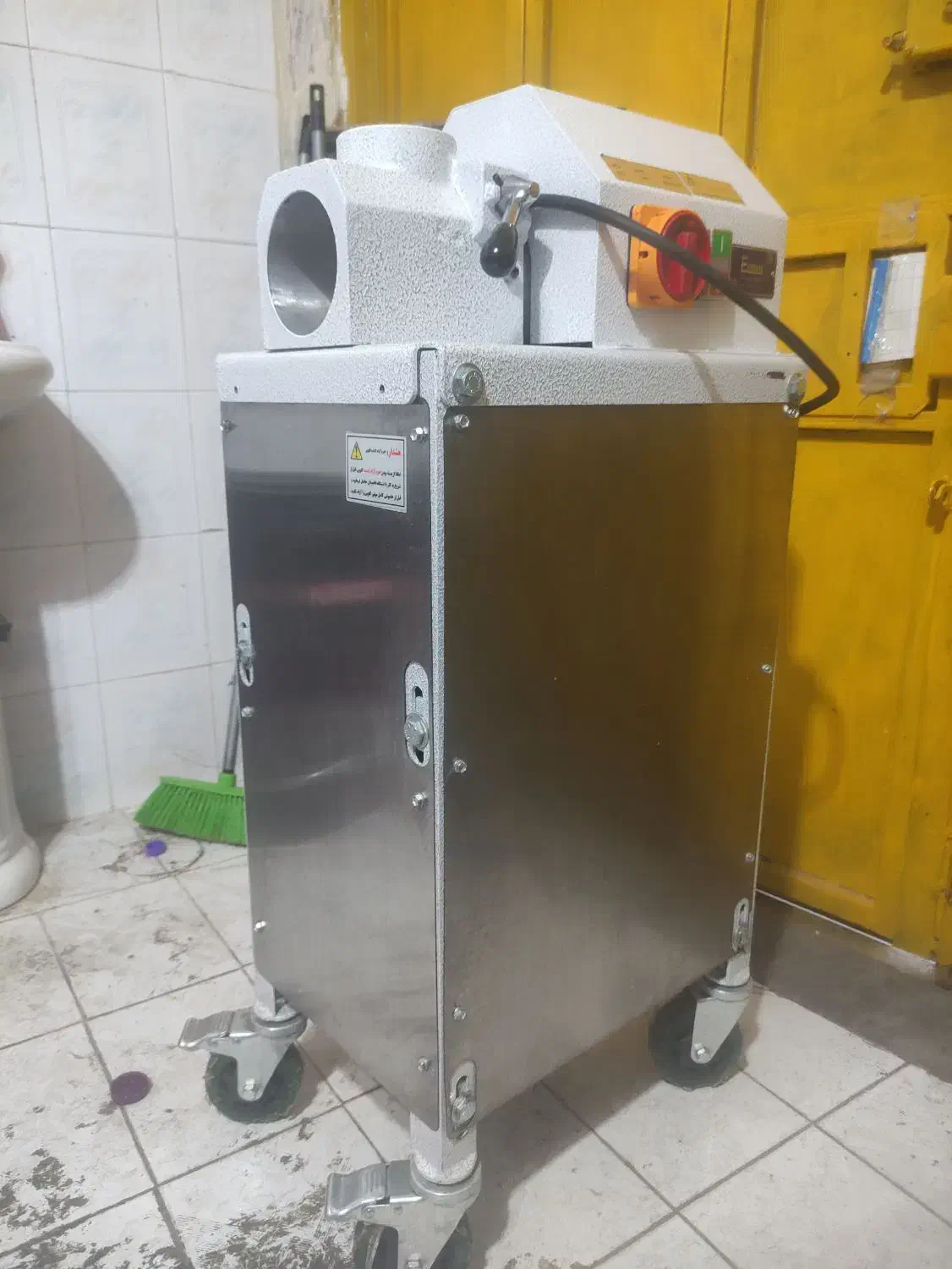 چرخ گوشت و یخچال فریزر|فروشگاه و مغازه|شیراز, شهرک سعدی|دیوار