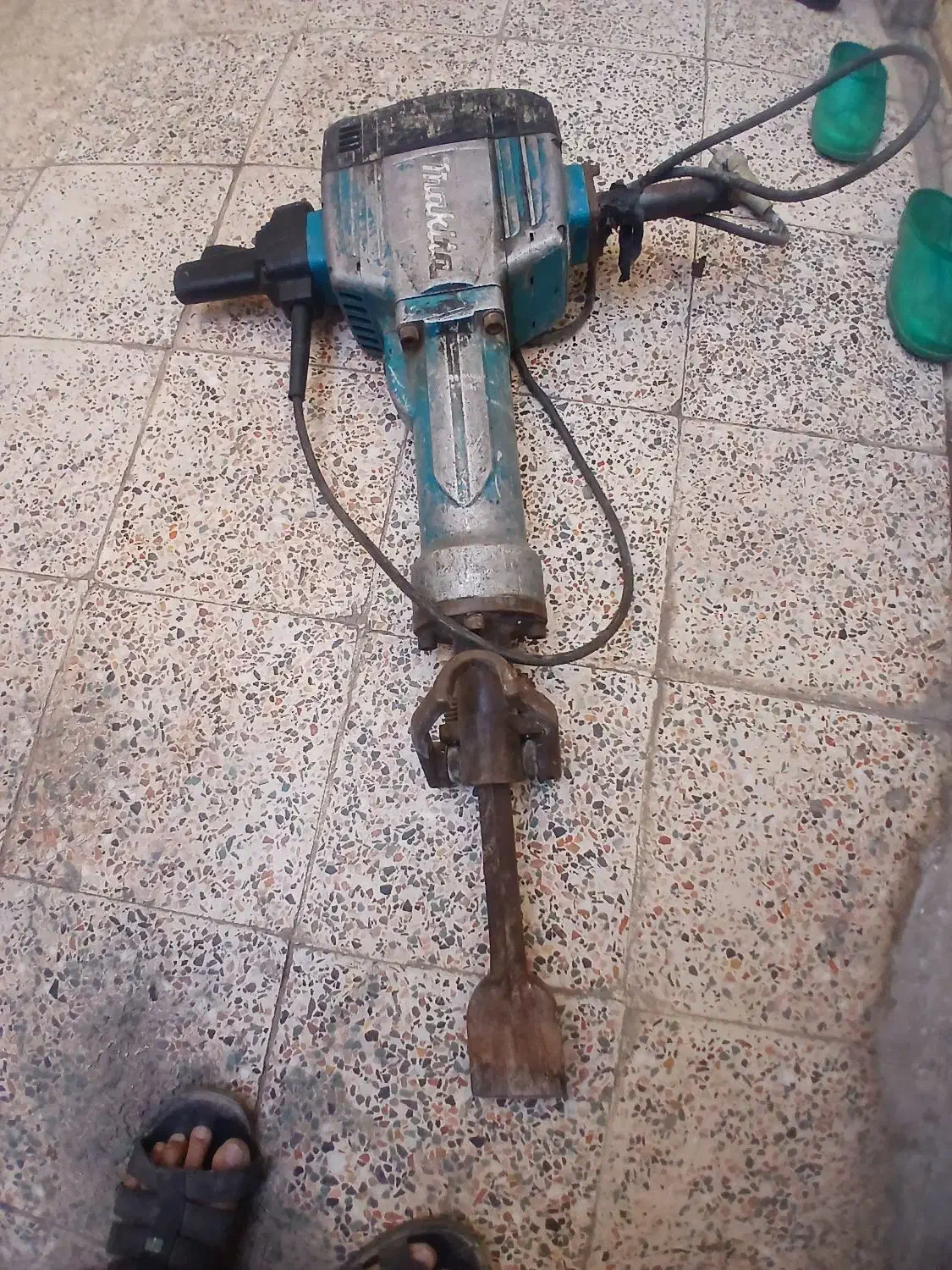 کمپرسر ماکیتا ژاپنی ۳۲ کیلویی|ابزارآلات|کوهدشت, |دیوار