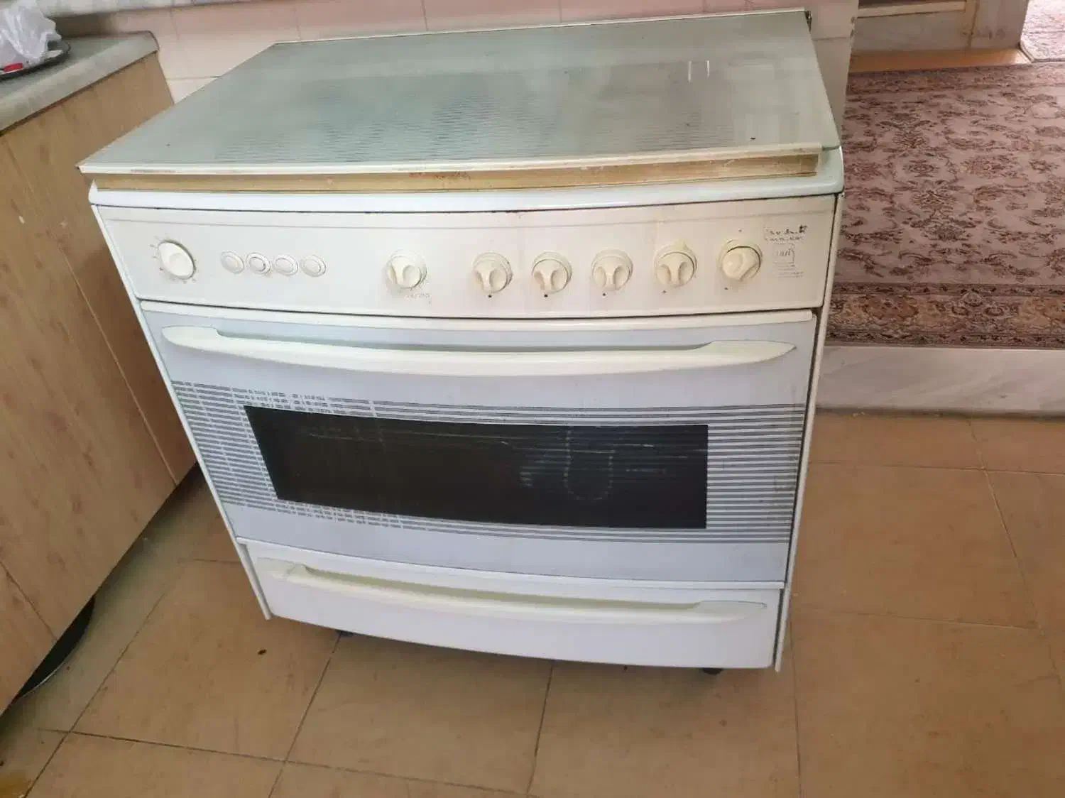 اجاق گازفردار|اجاق گاز و لوازم برقی پخت‌وپز|کاشان, باهنر|دیوار