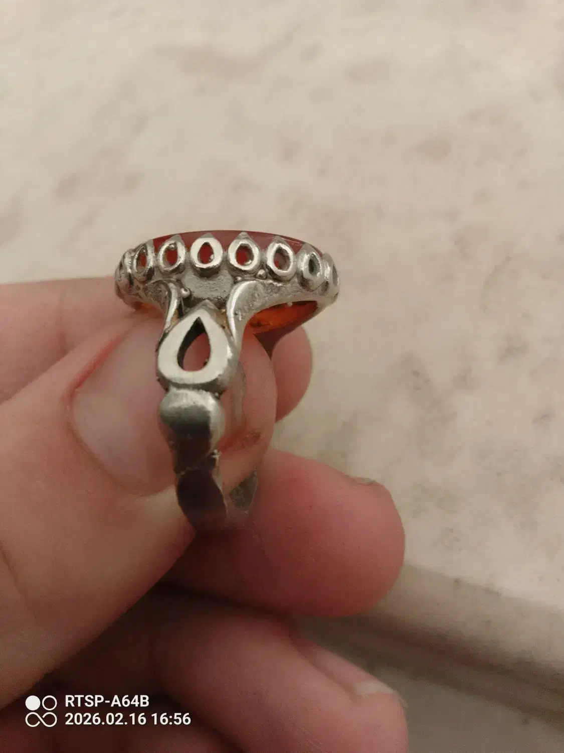 انگشتر نقره|کلکسیون اشیاء عتیقه|قم, چهل درخت‎|دیوار