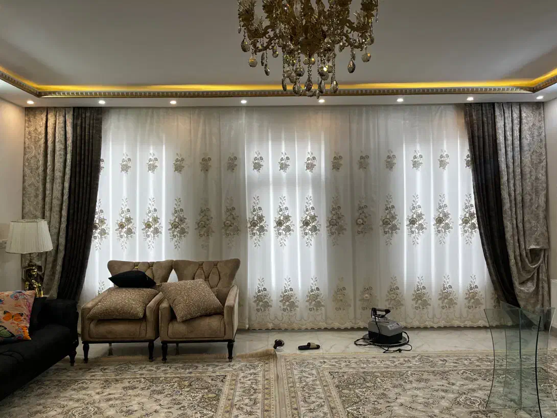 پرده(شستشو و نصب)|پرده، رانر، رومیزی|کاشان, دروازه جوشقان|دیوار