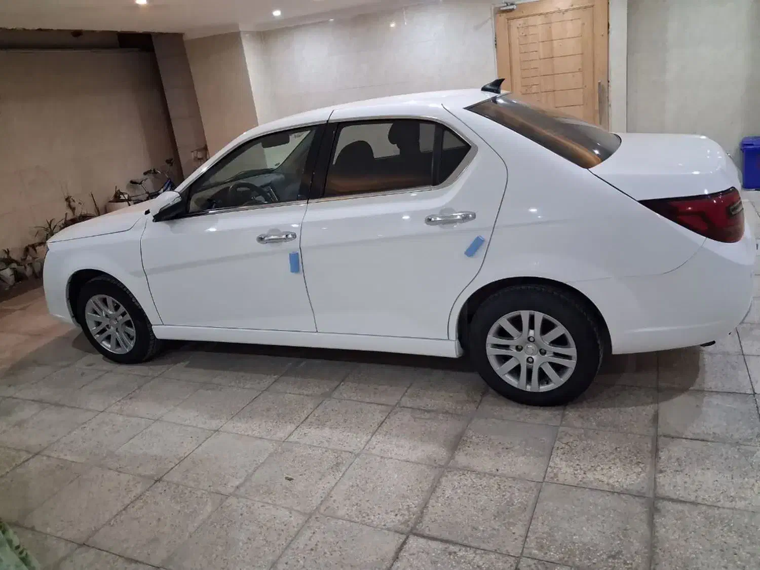 دنا پلاس مدل ۴۰۲|خودرو سواری و وانت|اسلام‌شهر, مطهری|دیوار