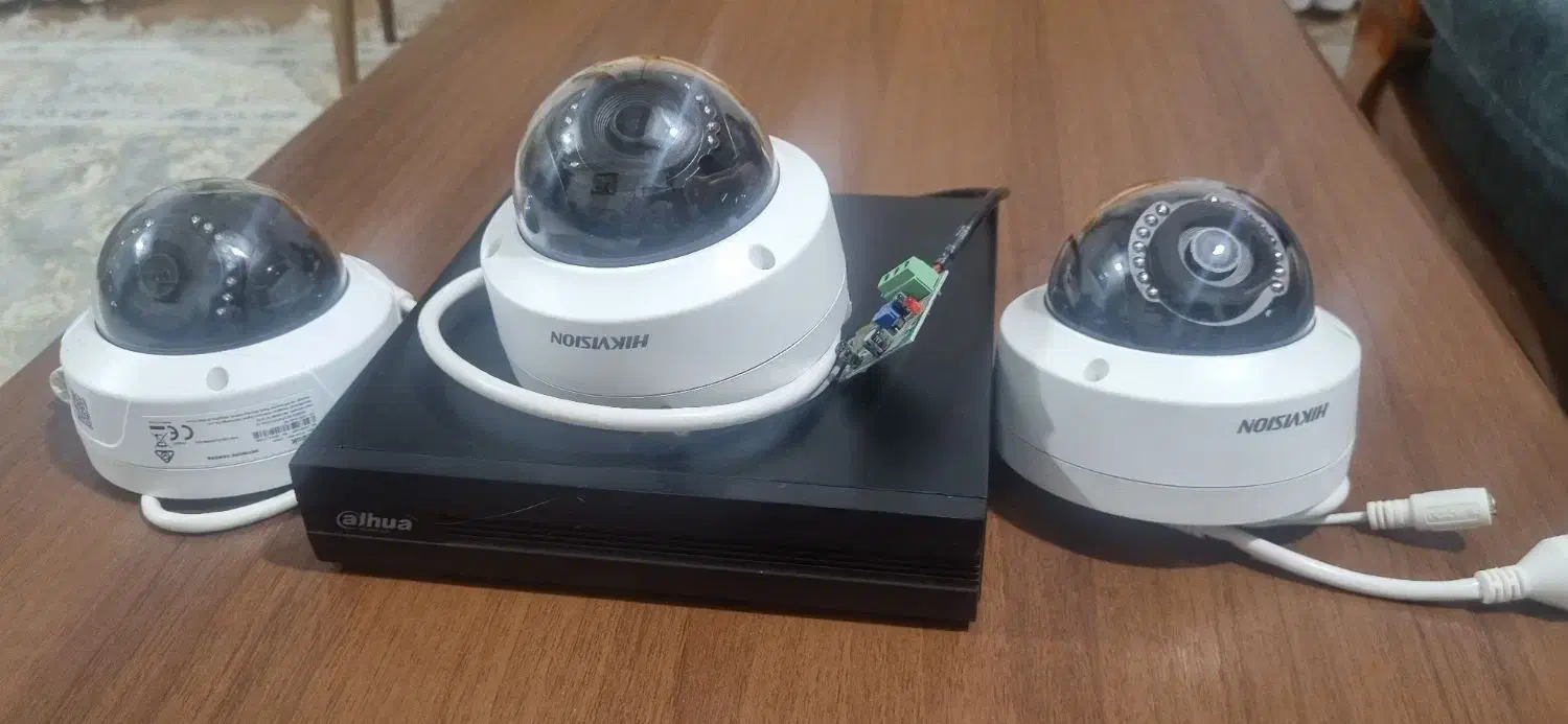 ست دوربین مداربسته به همراه میکروفن ظبط صدا|دوربین مداربسته|سنندج, |دیوار