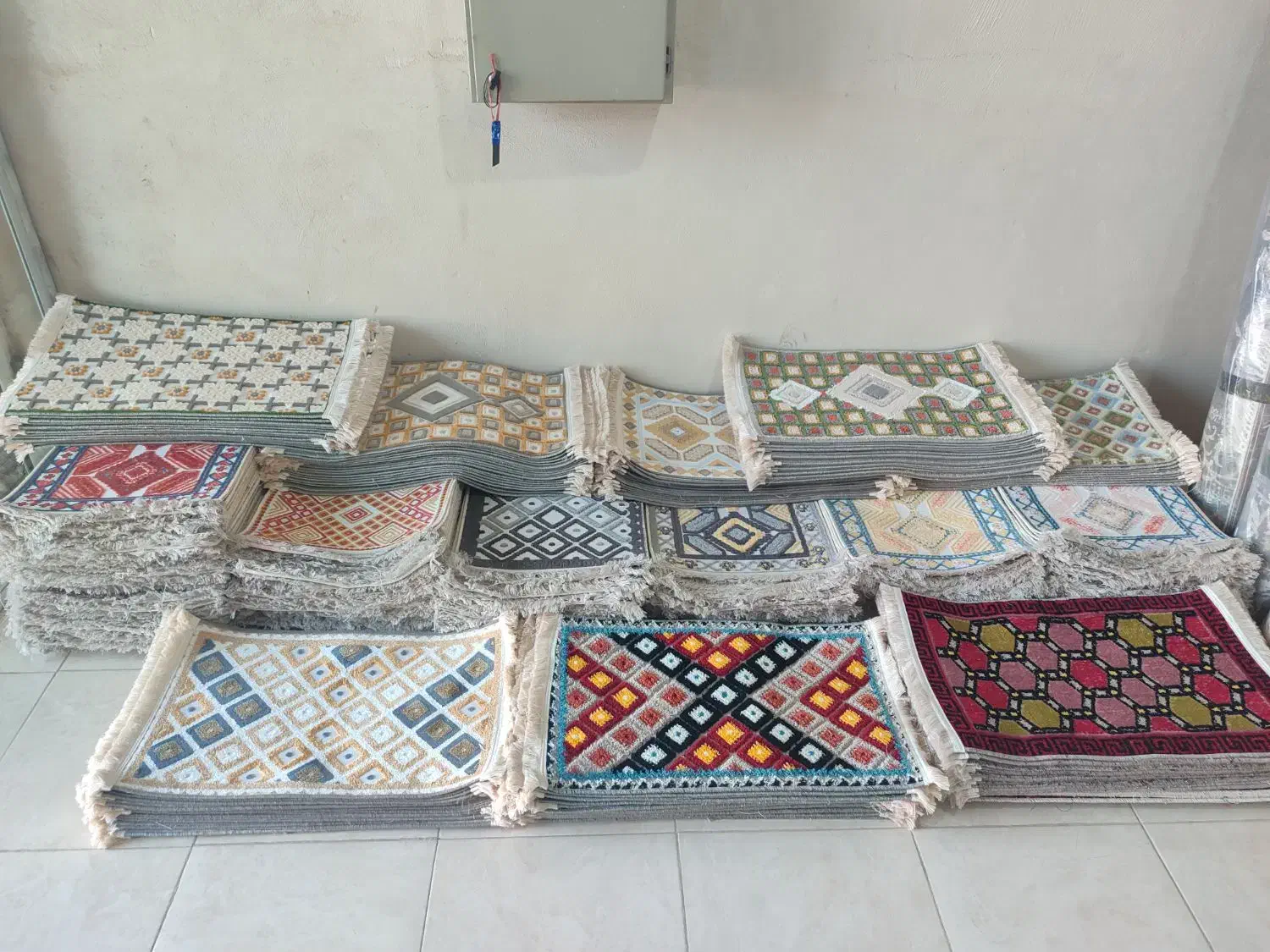 پادری برزنتی|پادری|آران و بیدگل, |دیوار