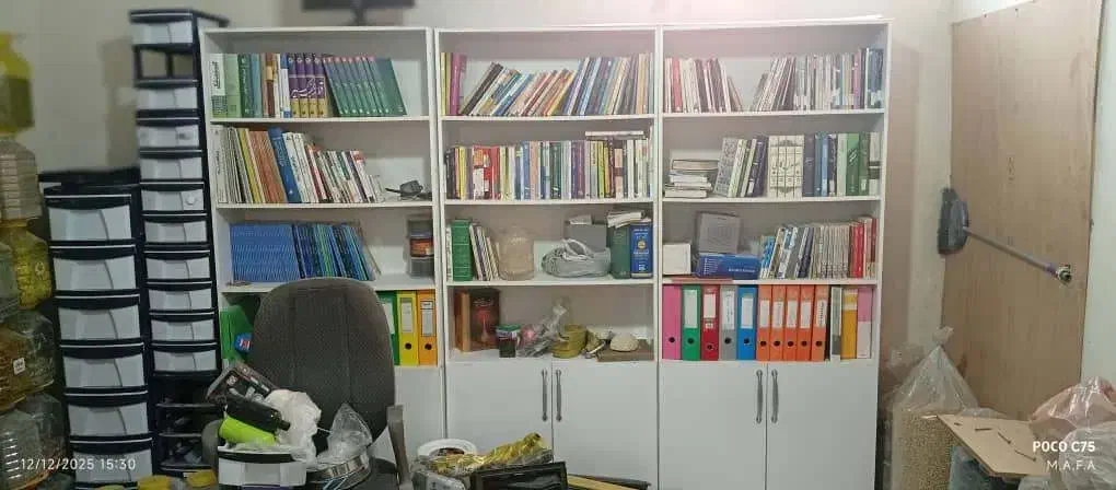 کتابخانه|کتابخانه، شلف، قفسه‌های دیواری|اصفهان, مولوی|دیوار