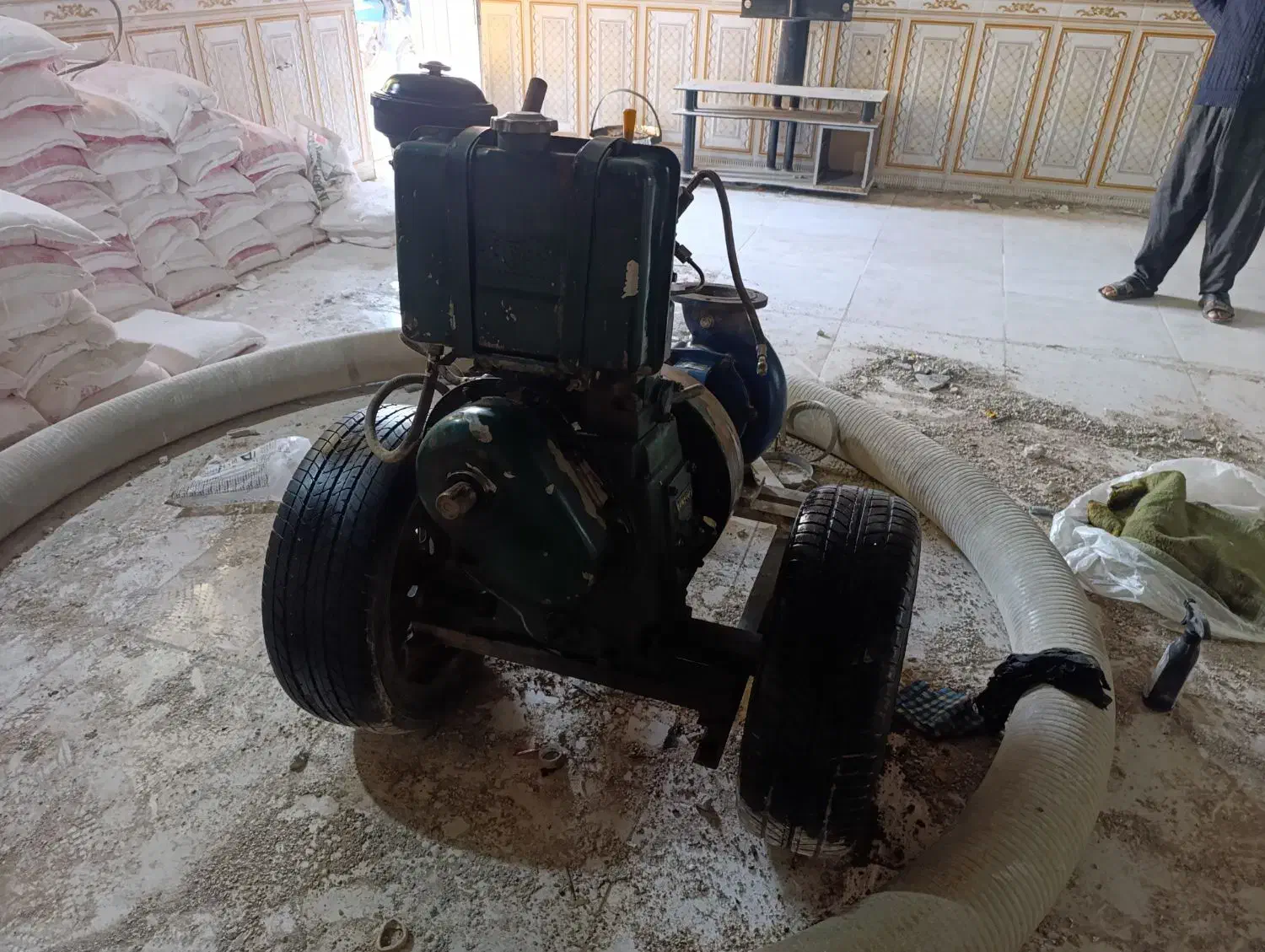 پمپ 6اینج تمیز|ماشینآلات صنعتی|حمیدیه, |دیوار