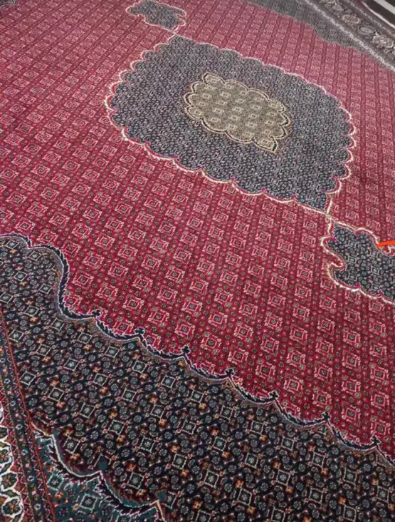 فرش ماهی|فرش|بروجرد, |دیوار