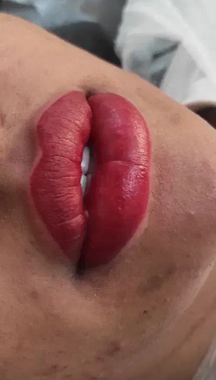 آرایش دائم|خدمات آرایشگری و زیبایی|پرند, فاز ۲|دیوار