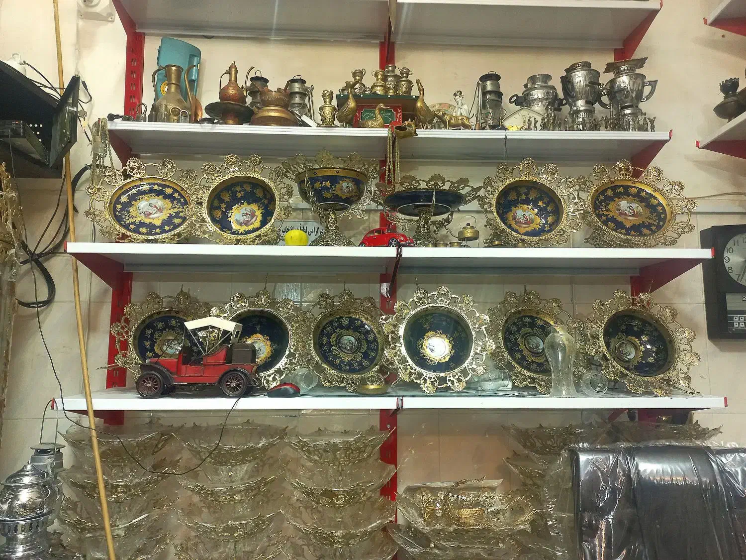 دنیای رنگارنگ برنز در آنتیک برنجیان|صنایع دستی و سایر لوازم تزئینی|ارومیه, |دیوار