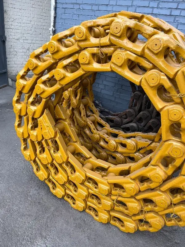 زنجیر بولدوزر D-155 زنجیر بیل ۲۲۰|قطعات یدکی و لوازم جانبی|شاهینشهر, شهرک صنعتی مورچه خورت|دیوار