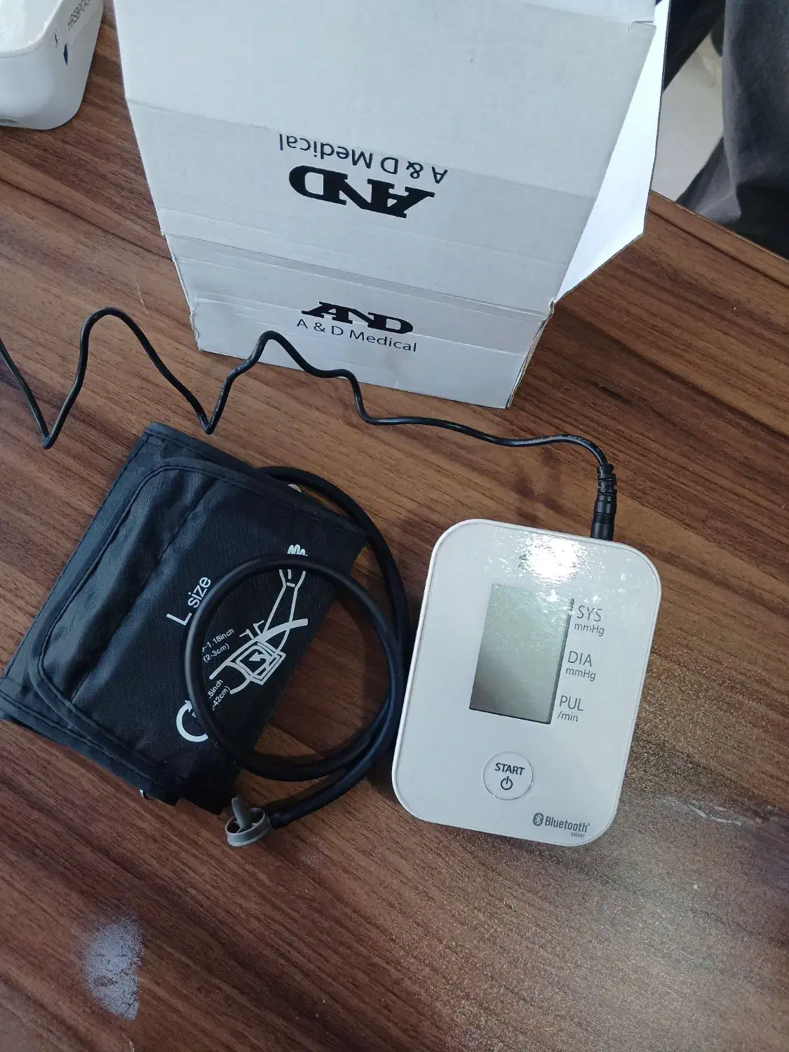 فشارسنج|پزشکی|قم, باغ شازده|دیوار