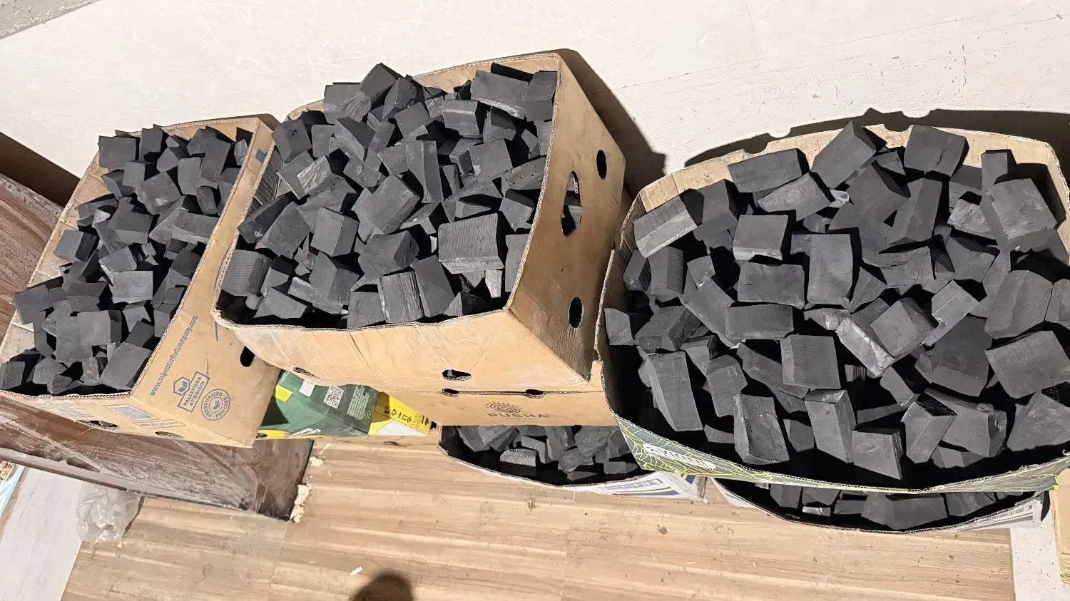 فروش انواع زغالها قلیانی وافوری کبابی|عمده‌فروشی|نوکنده, |دیوار