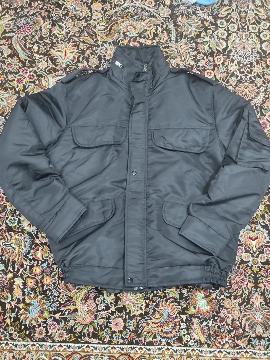 کاپشن نگهبانی ضد آب و ژیله کاموایی  یقه هفت|لباس|رشت, فلسطین|دیوار