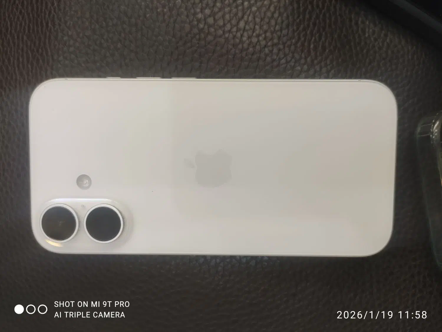 ایفون16سفید|موبایل|قائم‌شهر, |دیوار