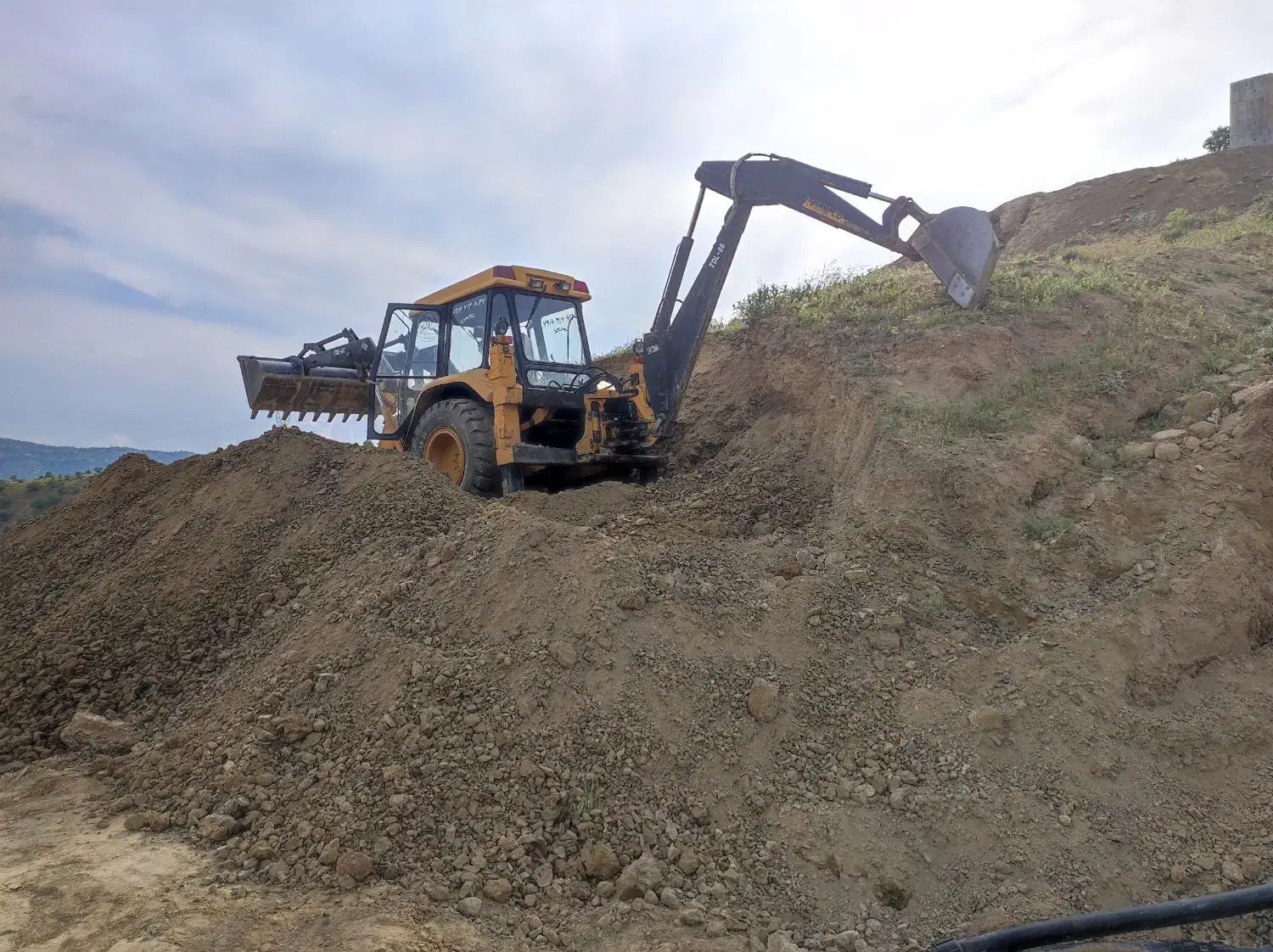 بیل و لودر|خدمات پیشه و مهارت|کوهدشت, |دیوار