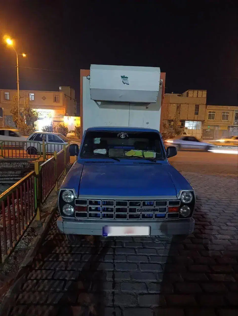 نیسان یخچالدار|خودرو سواری و وانت|زاهدان, |دیوار