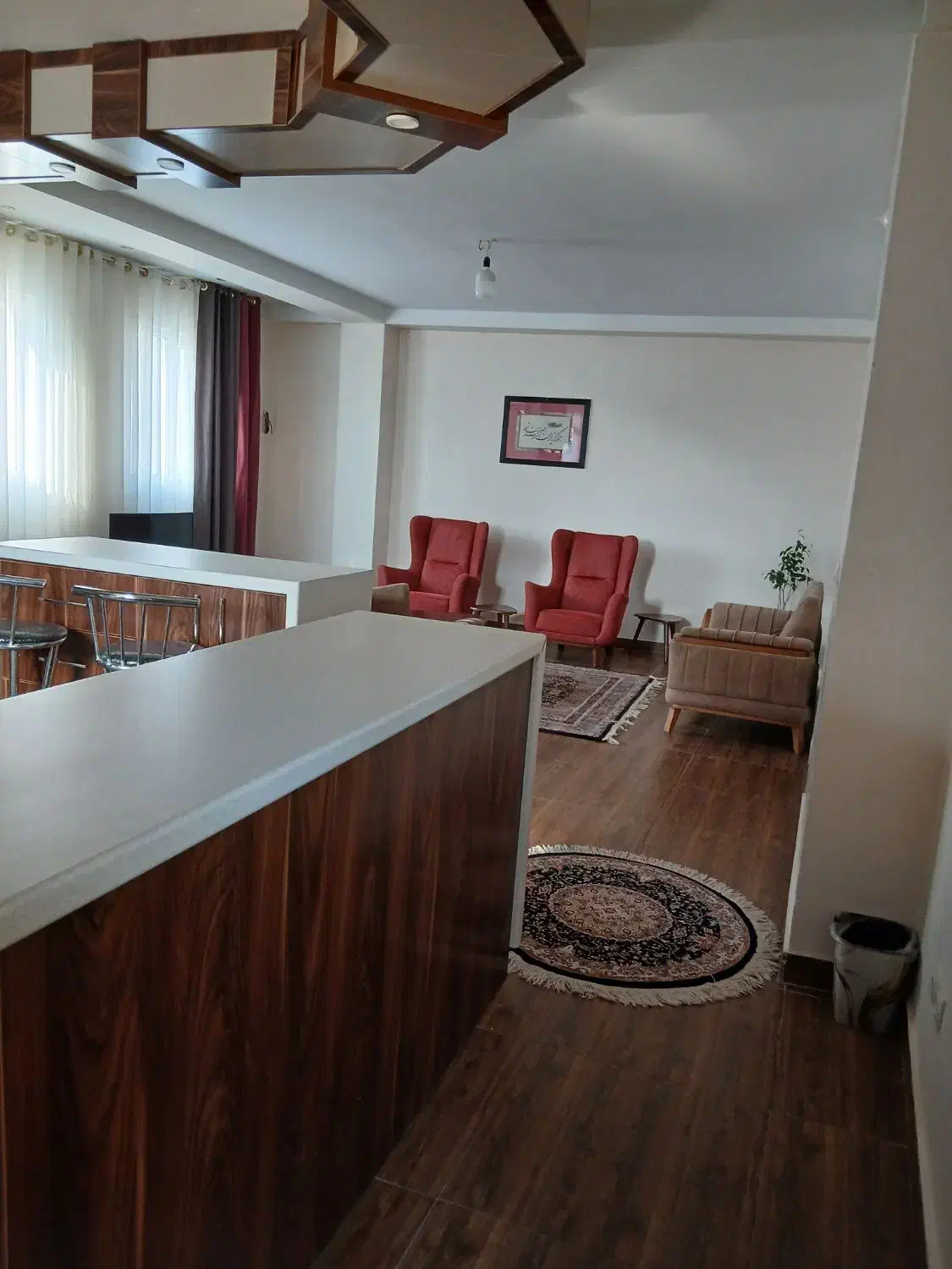 اجاره روزانه هفتگی ماهانه|اجارهٔ کوتاه‌مدت آپارتمان و سوئیت|هشتگرد, شهرک بعثت|دیوار