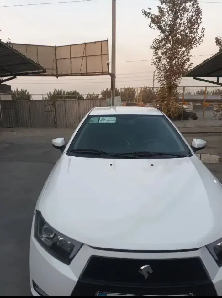 دنا پلاس|خودرو سواری و وانت|اراک, |دیوار