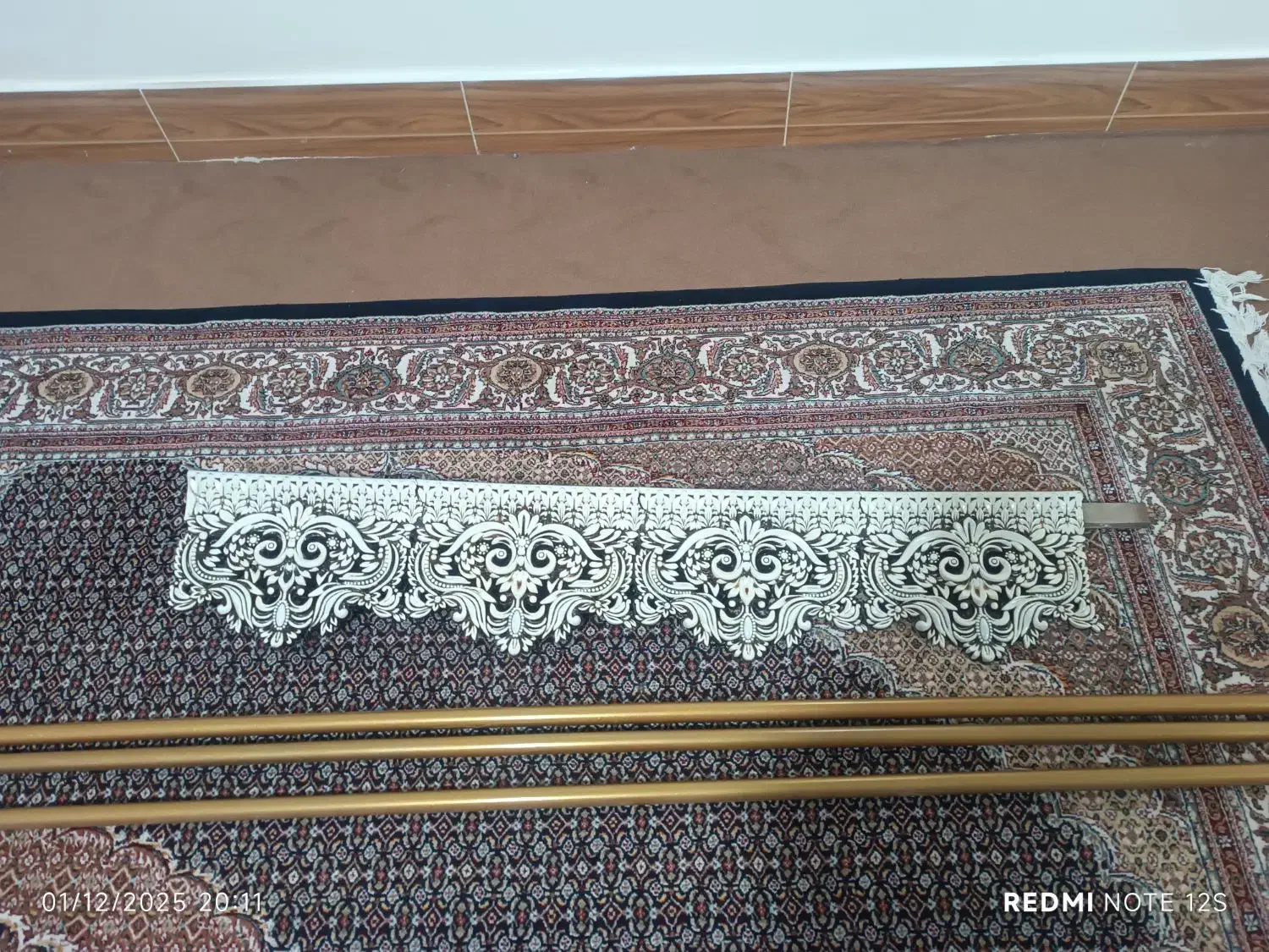 کتیبه و میله فلزی پرده|پرده، رانر، رومیزی|خوی, |دیوار