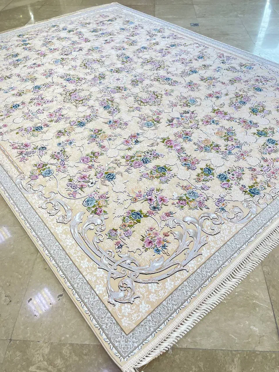 فرش های جدیدرسید،گالری بزرگ فرش اکبری چهارراه امام|فرش|شوشتر, |دیوار