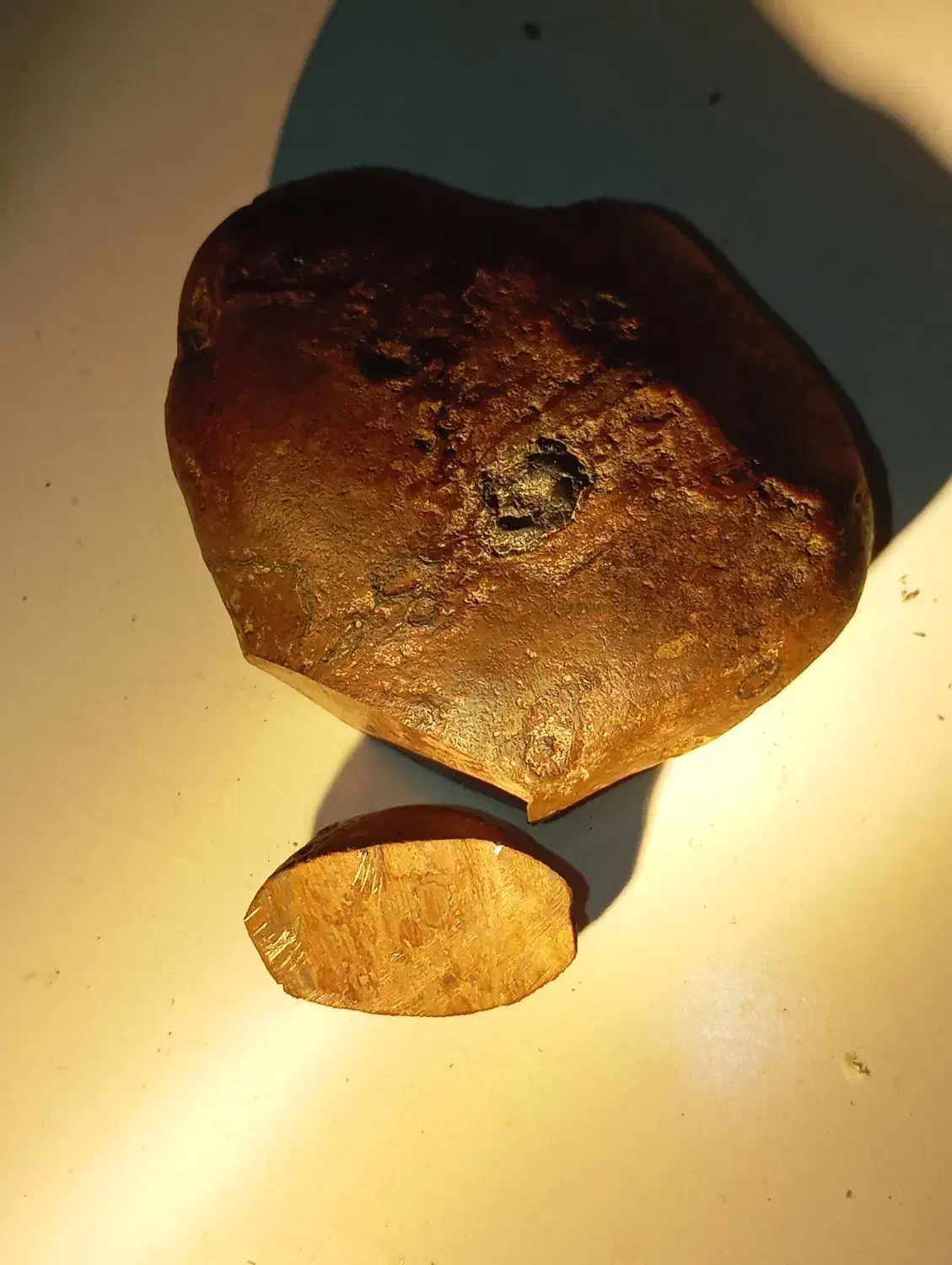 شهاب سنگ|کلکسیون اشیاء عتیقه|شهریار, دهشاد بالا|دیوار